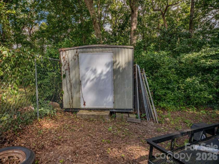 2111 Emmanuel Church Road, Conover, NC 28613.  MLS# CAR4396918, YatesRealty ID 33071. 