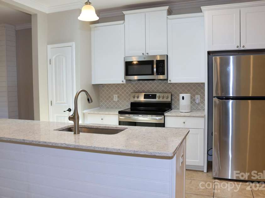 301 Faulkner Street, Clover, SC 29710.  MLS# CAR4276256, YatesRealty ID 33071. 