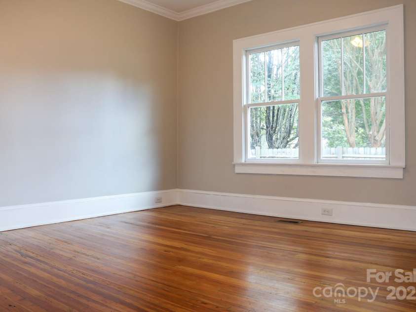 301 Faulkner Street, Clover, SC 29710.  MLS# CAR4276256, YatesRealty ID 33071. 