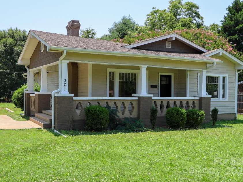 301 Faulkner Street, Clover, SC 29710.  MLS# CAR4276256, YatesRealty ID 33071. 