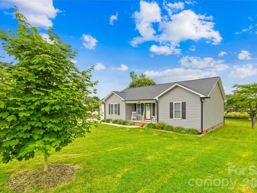 2251 Rock Dam Road, Lincolnton, NC 28092.  MLS# CAR4395799, YatesRealty ID 33072. 