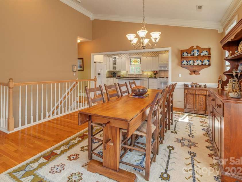 25 Flowering Cherry Drive, Asheville, NC 28805.  MLS# CAR4289306, YatesRealty ID 33073. 