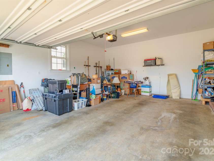 25 Flowering Cherry Drive, Asheville, NC 28805.  MLS# CAR4289306, YatesRealty ID 33073. 