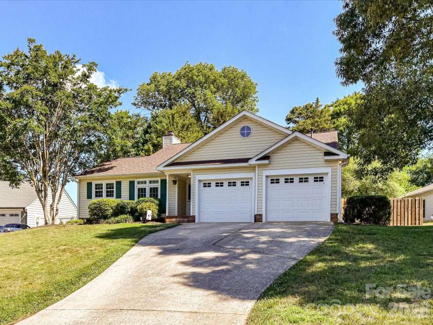 3616 Still Oaks Court, Concord, NC 28027.  MLS# CAR4395356, YatesRealty ID 33074. 