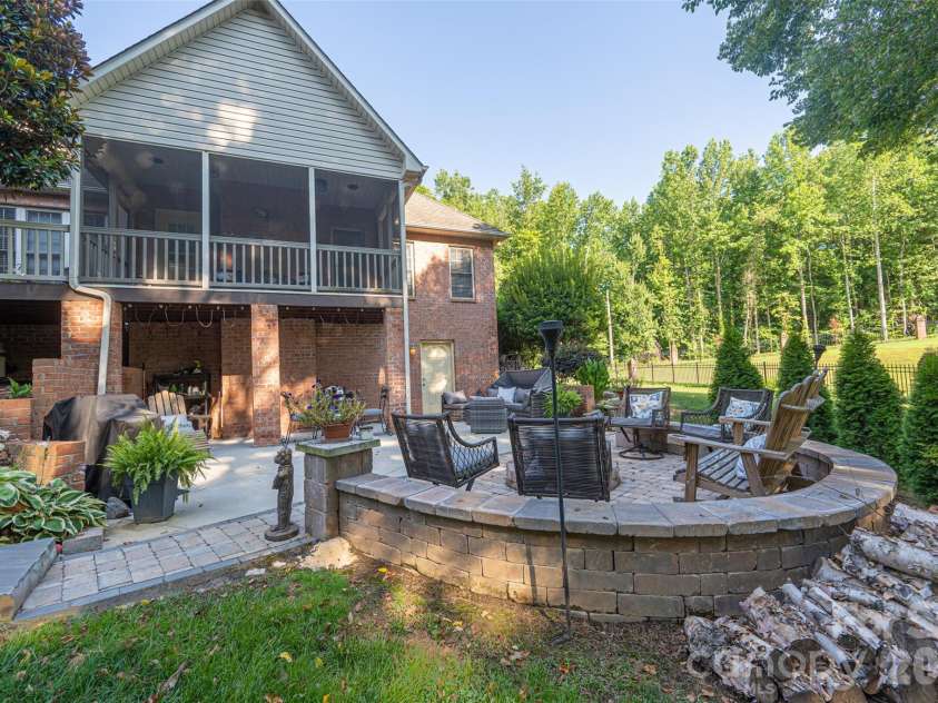 2041 Fairways Drive, Cherryville, NC 28021.  MLS# CAR4395550, YatesRealty ID 33075. 