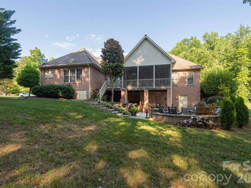 2041 Fairways Drive, Cherryville, NC 28021.  MLS# CAR4395550, YatesRealty ID 33075. 