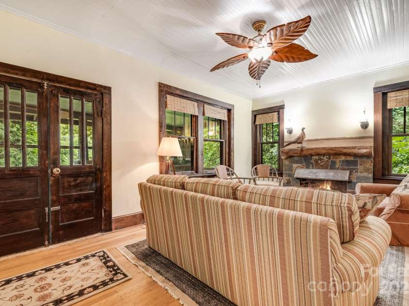 257 Henderson Drive, Hot Springs, NC 28743.  MLS# CAR4281408, YatesRealty ID 33075. 