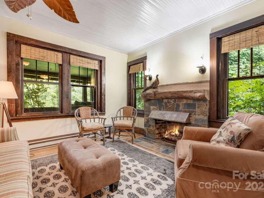 257 Henderson Drive, Hot Springs, NC 28743.  MLS# CAR4281408, YatesRealty ID 33075. 