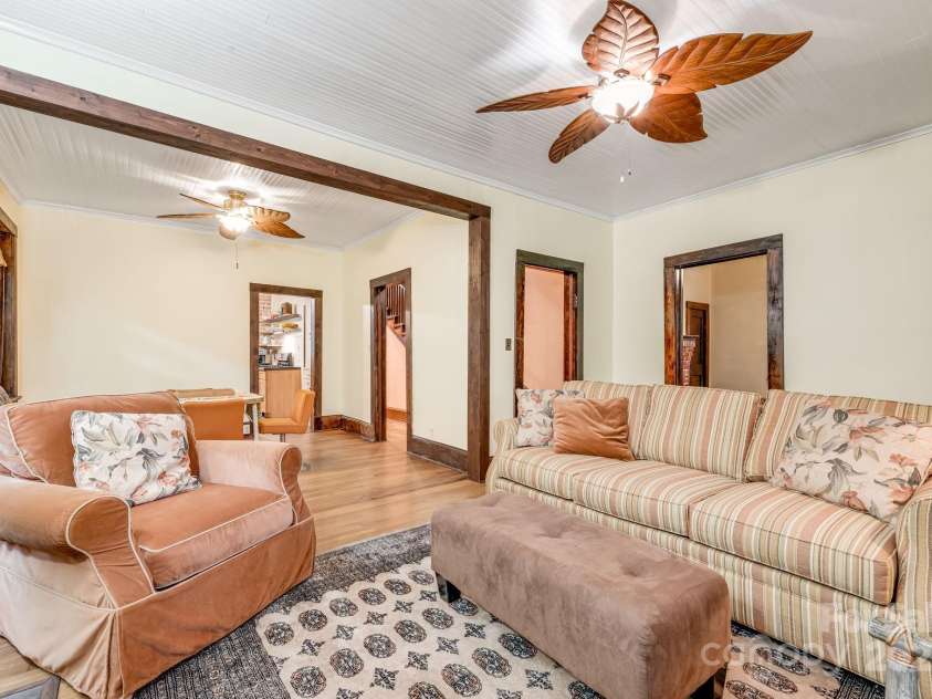 257 Henderson Drive, Hot Springs, NC 28743.  MLS# CAR4281408, YatesRealty ID 33075. 