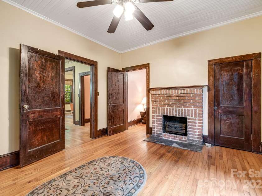 257 Henderson Drive, Hot Springs, NC 28743.  MLS# CAR4281408, YatesRealty ID 33075. 