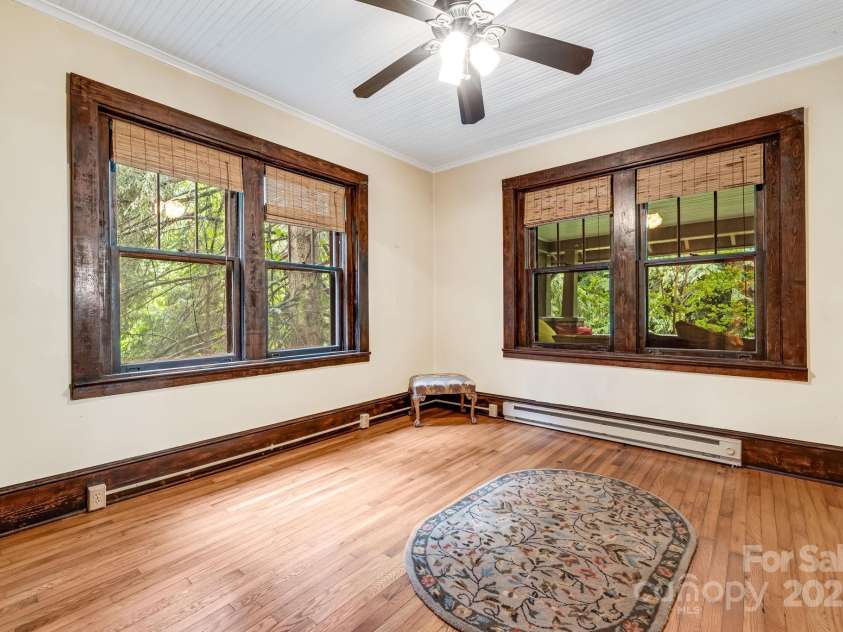 257 Henderson Drive, Hot Springs, NC 28743.  MLS# CAR4281408, YatesRealty ID 33075. 