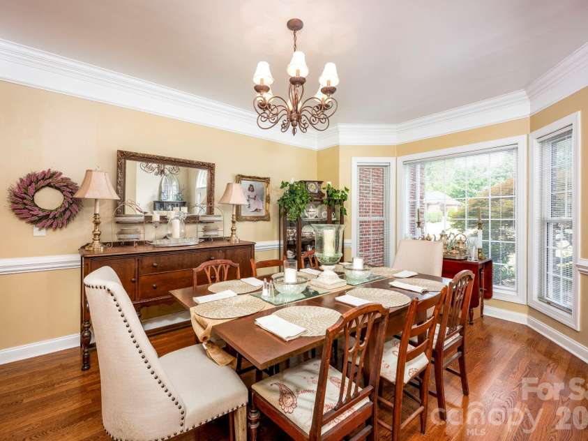 5523 Weavers Row, Gastonia, NC 28056.  MLS# CAR4395582, YatesRealty ID 33076. 
