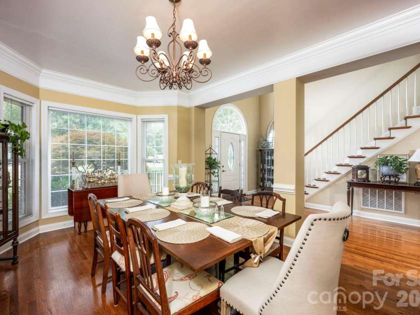 5523 Weavers Row, Gastonia, NC 28056.  MLS# CAR4395582, YatesRealty ID 33076. 