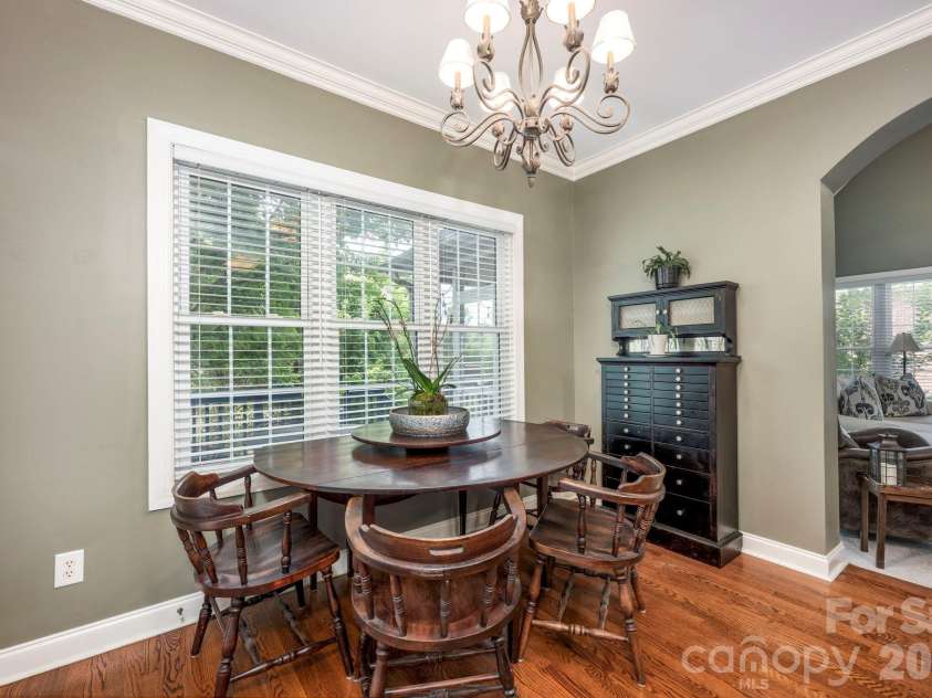 5523 Weavers Row, Gastonia, NC 28056.  MLS# CAR4395582, YatesRealty ID 33076. 