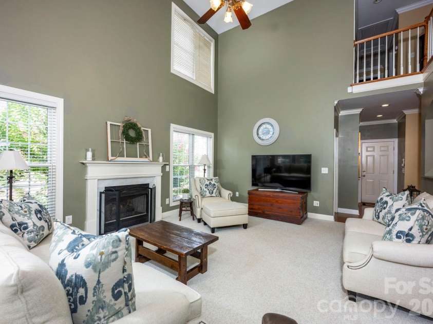 5523 Weavers Row, Gastonia, NC 28056.  MLS# CAR4395582, YatesRealty ID 33076. 