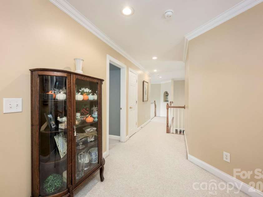5523 Weavers Row, Gastonia, NC 28056.  MLS# CAR4395582, YatesRealty ID 33076. 