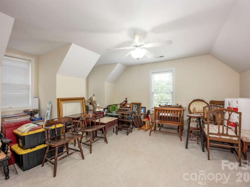 5523 Weavers Row, Gastonia, NC 28056.  MLS# CAR4395582, YatesRealty ID 33076. 