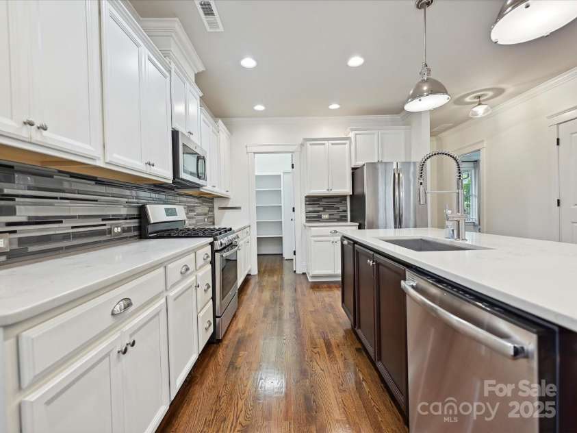 817 Digby Road, Rock Hill, SC 29730.  MLS# CAR4220717, YatesRealty ID 33076. 