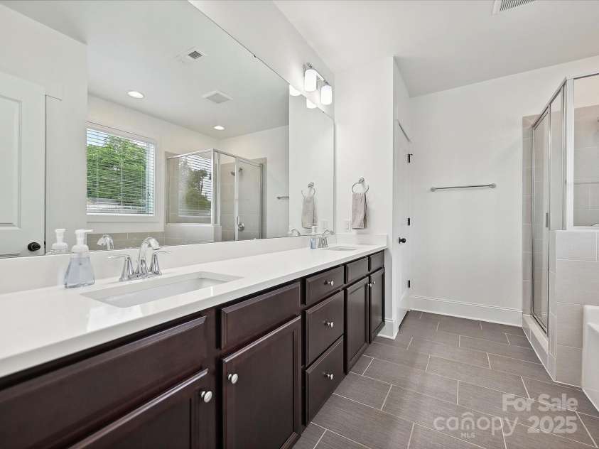 817 Digby Road, Rock Hill, SC 29730.  MLS# CAR4220717, YatesRealty ID 33076. 