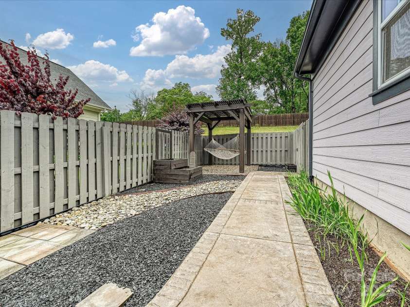 817 Digby Road, Rock Hill, SC 29730.  MLS# CAR4220717, YatesRealty ID 33076. 