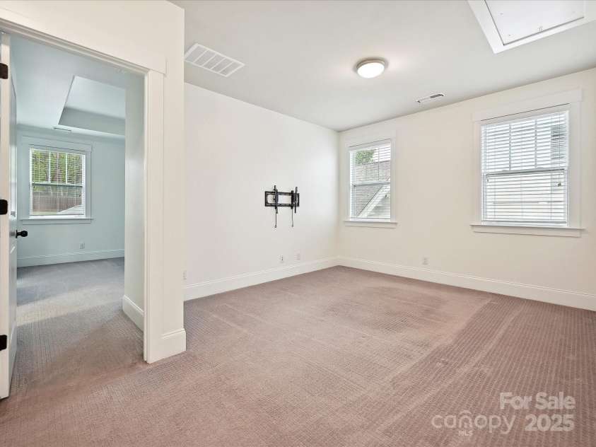 817 Digby Road, Rock Hill, SC 29730.  MLS# CAR4220717, YatesRealty ID 33076. Loft