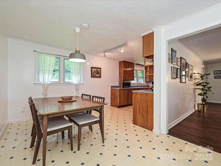2283 Hillside Drive, Newton, NC 28658.  MLS# CAR4289056, YatesRealty ID 33077. Dining Area
