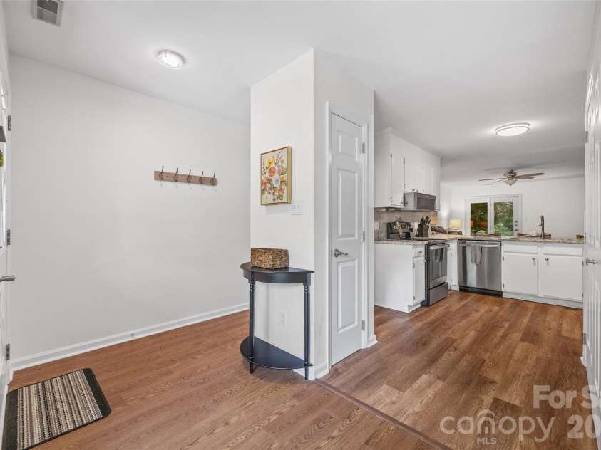 105 David Court, Fort Mill, SC 29715.  MLS# CAR4395780, YatesRealty ID 33078. 