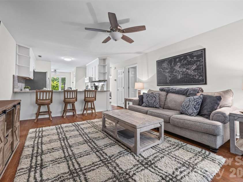 105 David Court, Fort Mill, SC 29715.  MLS# CAR4395780, YatesRealty ID 33078. 