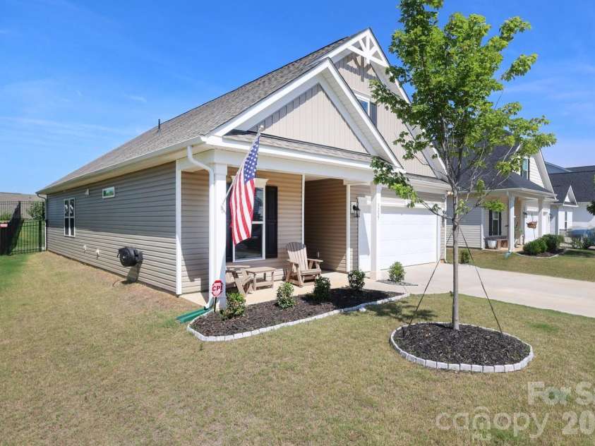 3227 Laurel Brook Drive, Denver, NC 28037.  MLS# CAR4385715, YatesRealty ID 33079. 