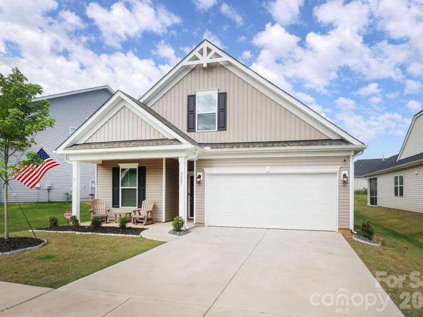 3227 Laurel Brook Drive, Denver, NC 28037.  MLS# CAR4385715, YatesRealty ID 33079. 