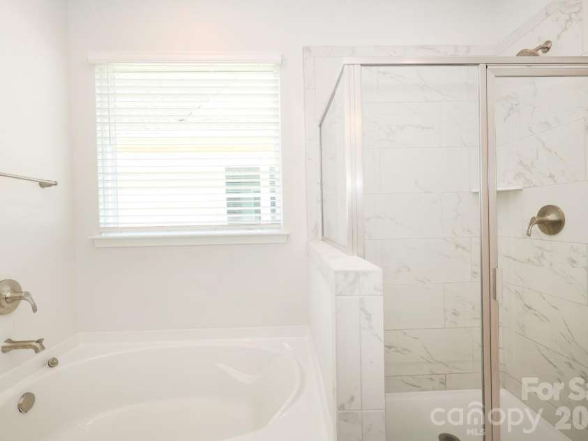 3227 Laurel Brook Drive, Denver, NC 28037.  MLS# CAR4385715, YatesRealty ID 33079. 