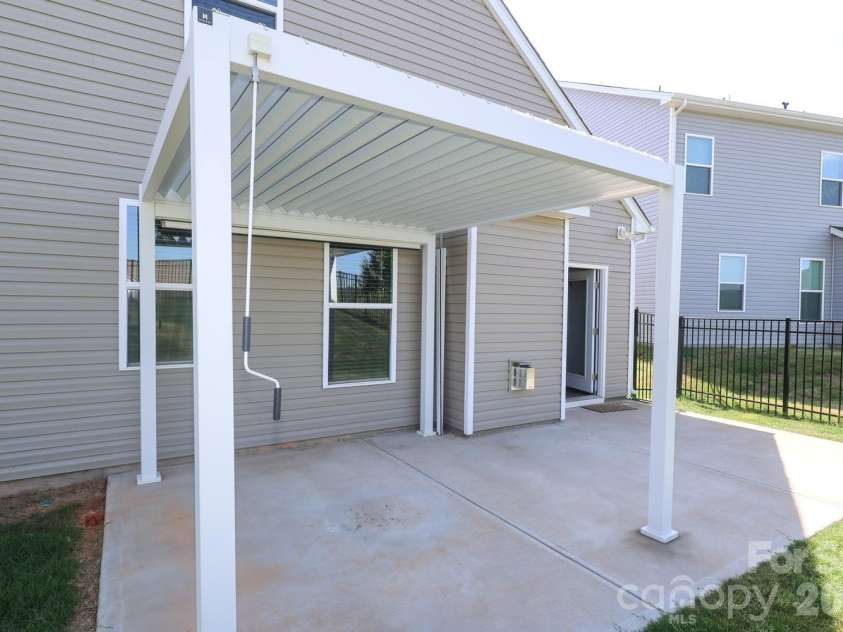 3227 Laurel Brook Drive, Denver, NC 28037.  MLS# CAR4385715, YatesRealty ID 33079. 