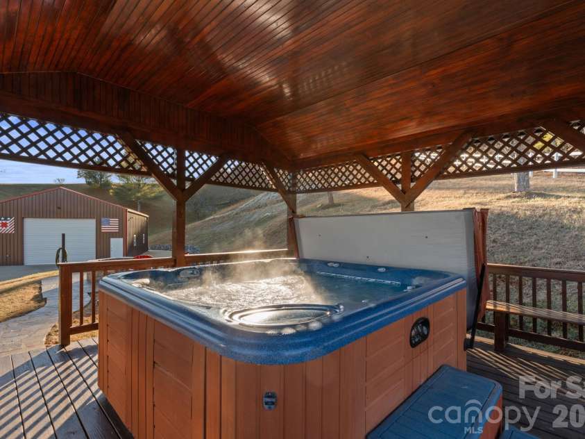 199 Joriann Drive, Crumpler, NC 28617.  MLS# CAR4341577, YatesRealty ID 3308. 