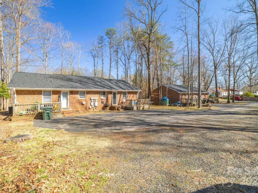 605 & 607 Franklin Drive, Eden, NC 27288.  MLS# CAR4242308, YatesRealty ID 33080. 