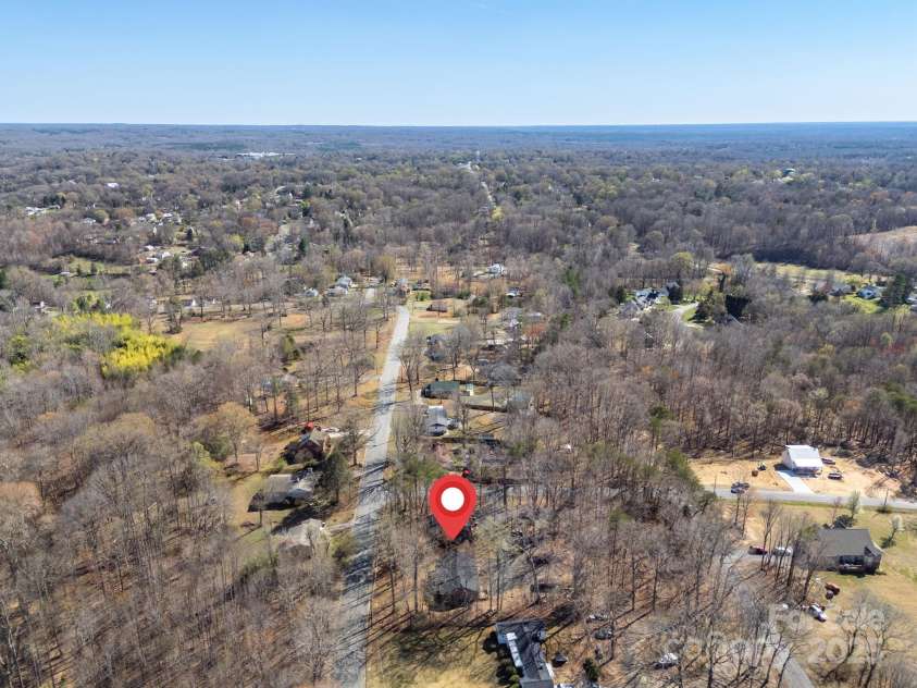 605 & 607 Franklin Drive, Eden, NC 27288.  MLS# CAR4242308, YatesRealty ID 33080. 