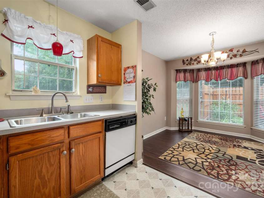 12005 Presnell Place, Charlotte, NC 28273.  MLS# CAR4287145, YatesRealty ID 33082. 