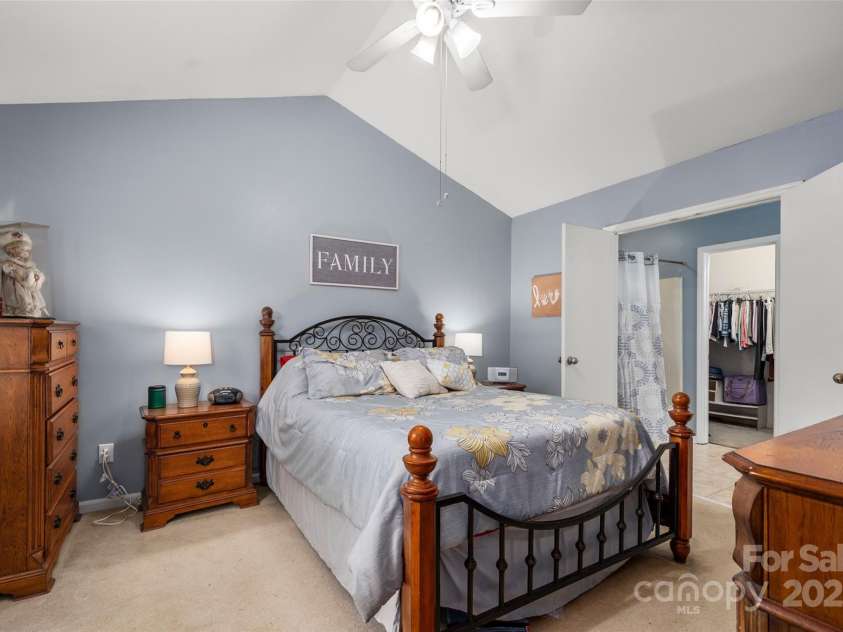 12005 Presnell Place, Charlotte, NC 28273.  MLS# CAR4287145, YatesRealty ID 33082. 