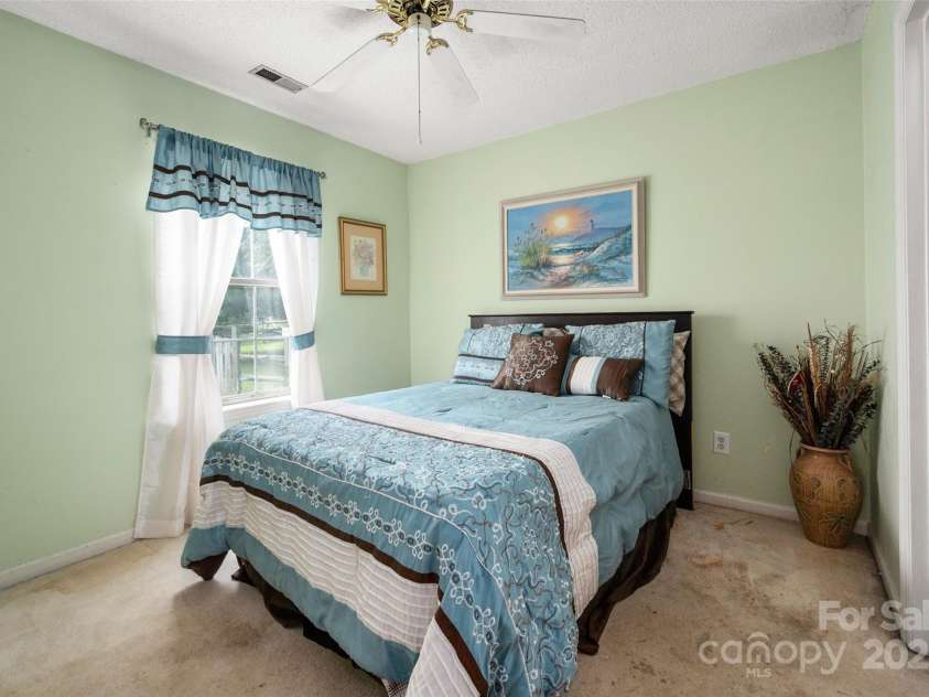 12005 Presnell Place, Charlotte, NC 28273.  MLS# CAR4287145, YatesRealty ID 33082. 