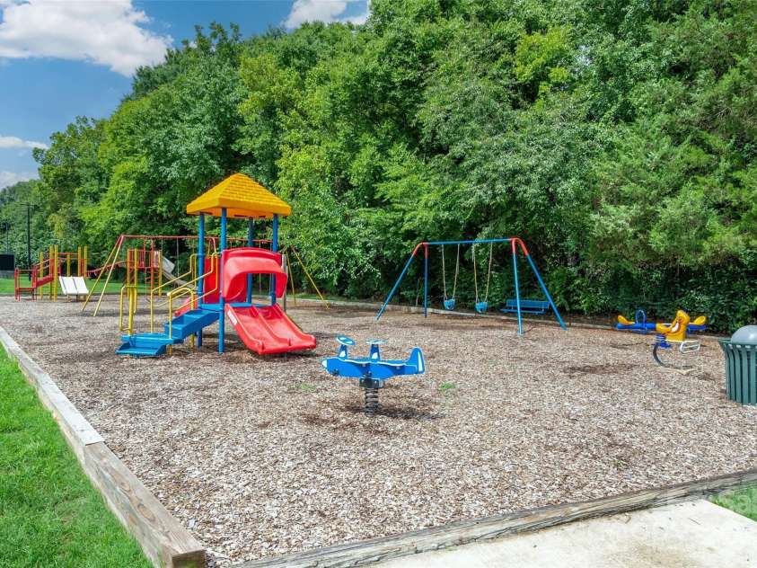 12005 Presnell Place, Charlotte, NC 28273.  MLS# CAR4287145, YatesRealty ID 33082. 