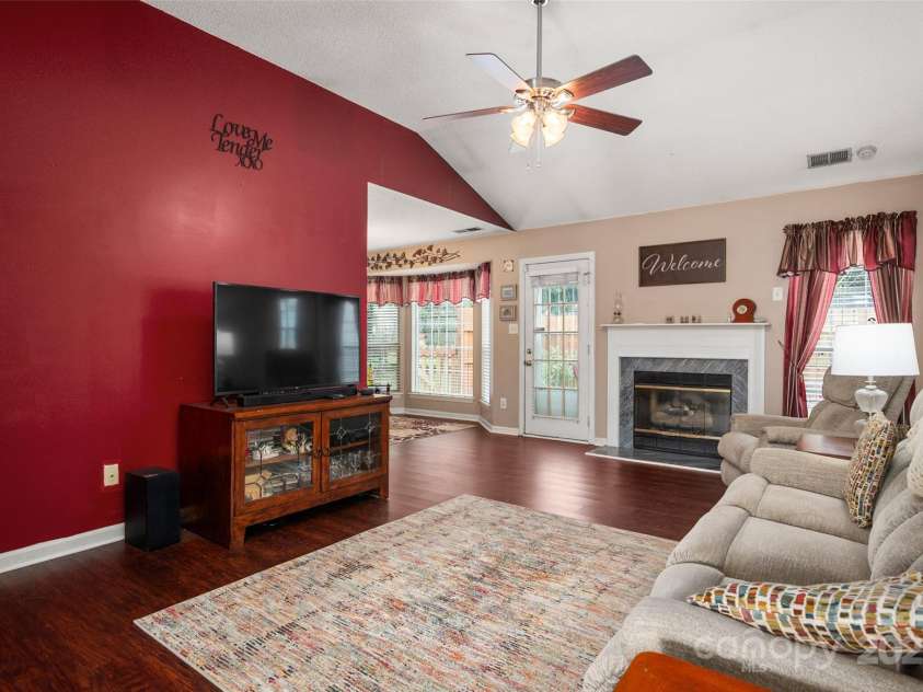 12005 Presnell Place, Charlotte, NC 28273.  MLS# CAR4287145, YatesRealty ID 33082. 