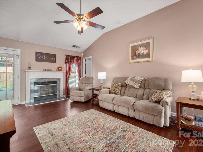 12005 Presnell Place, Charlotte, NC 28273.  MLS# CAR4287145, YatesRealty ID 33082. 