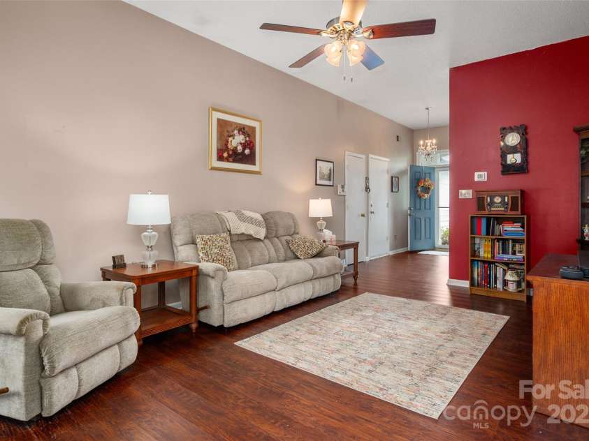 12005 Presnell Place, Charlotte, NC 28273.  MLS# CAR4287145, YatesRealty ID 33082. 