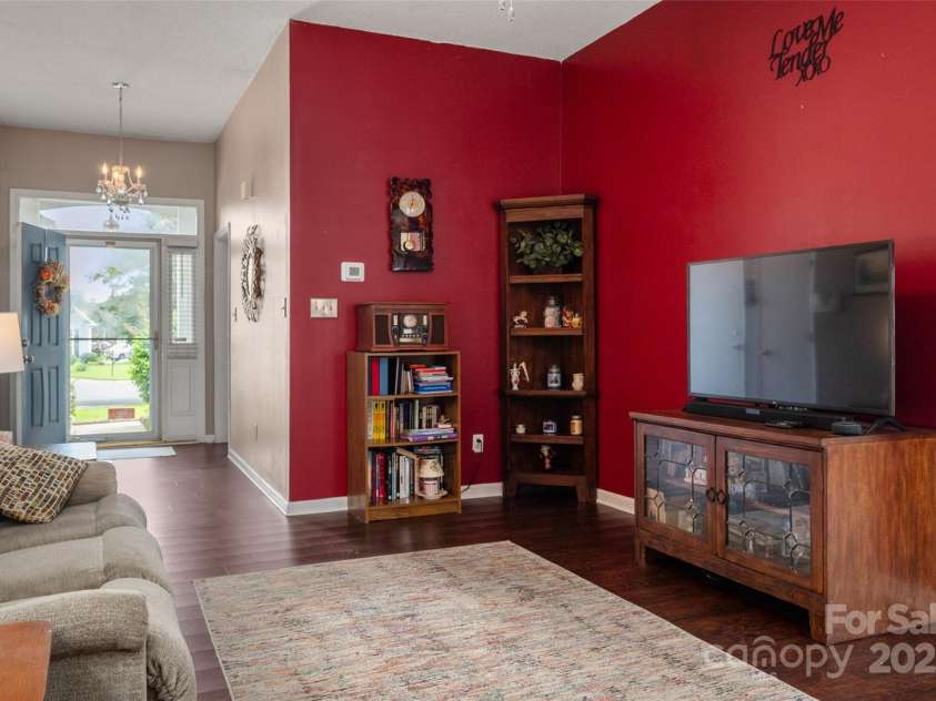 12005 Presnell Place, Charlotte, NC 28273.  MLS# CAR4287145, YatesRealty ID 33082. 