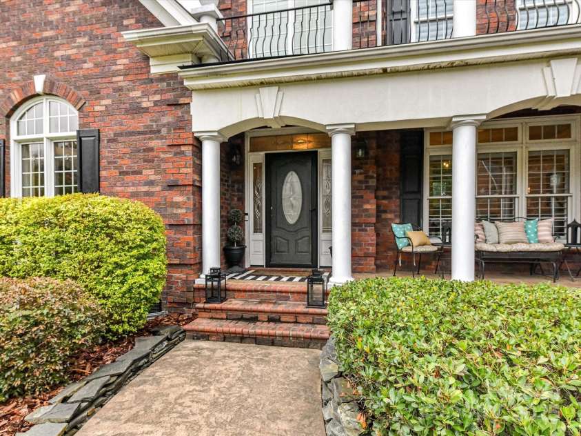 6114 Four Wood Drive, Matthews, NC 28104.  MLS# CAR4288708, YatesRealty ID 33083. 