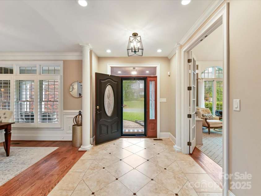 6114 Four Wood Drive, Matthews, NC 28104.  MLS# CAR4288708, YatesRealty ID 33083. 