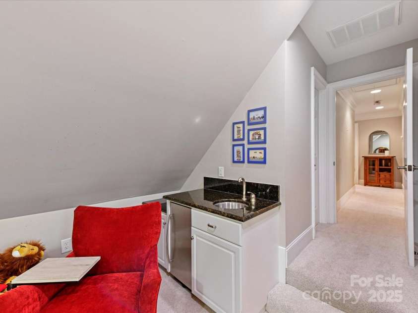 6114 Four Wood Drive, Matthews, NC 28104.  MLS# CAR4288708, YatesRealty ID 33083. 