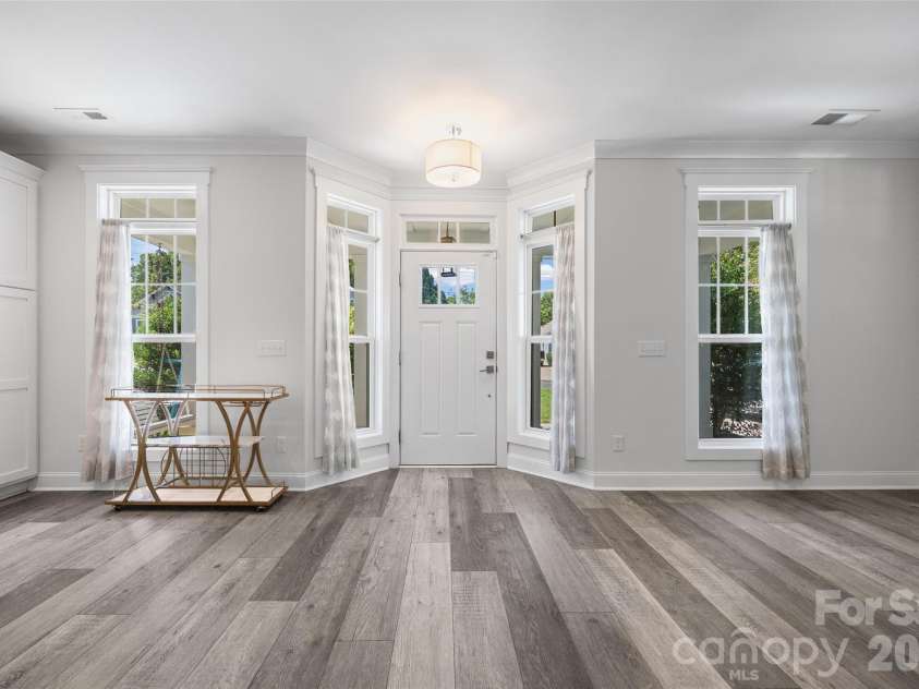 1512 Norris Avenue, Charlotte, NC 28206.  MLS# CAR4397773, YatesRealty ID 33084. 
