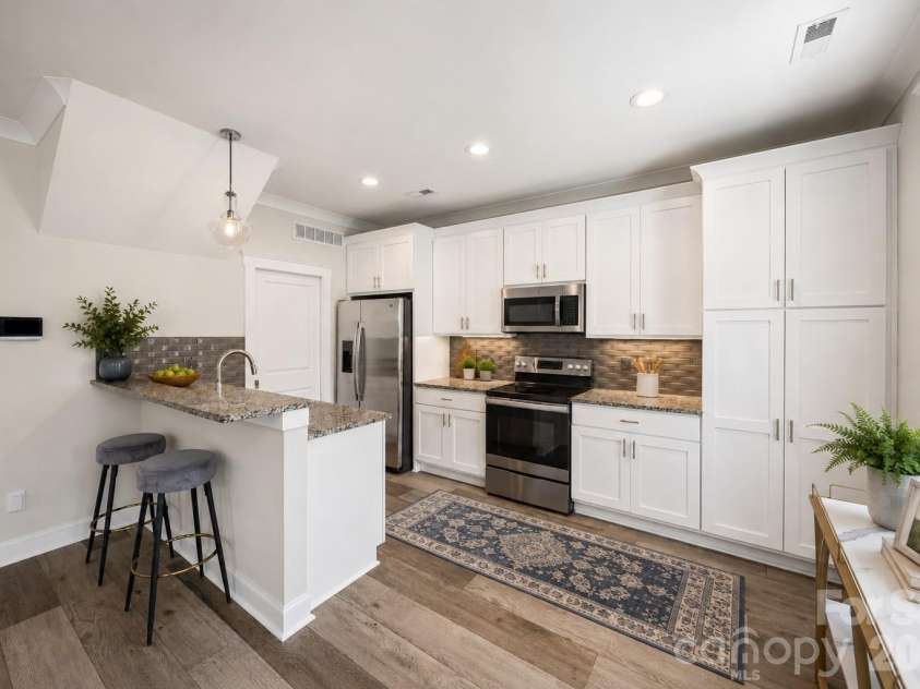 1512 Norris Avenue, Charlotte, NC 28206.  MLS# CAR4397773, YatesRealty ID 33084. 