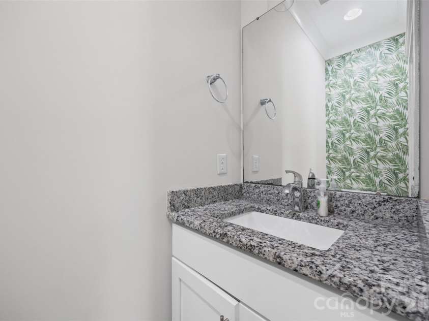1512 Norris Avenue, Charlotte, NC 28206.  MLS# CAR4397773, YatesRealty ID 33084. 