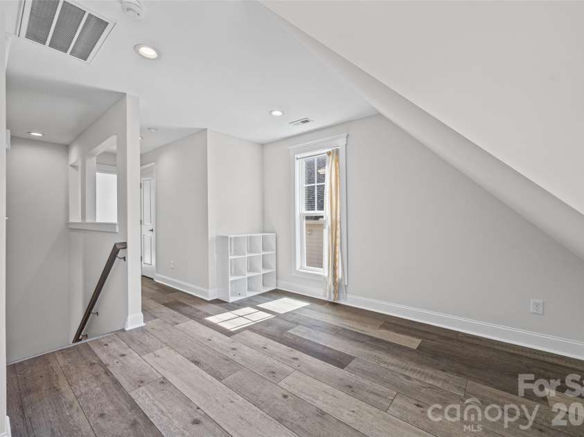 1512 Norris Avenue, Charlotte, NC 28206.  MLS# CAR4397773, YatesRealty ID 33084. 